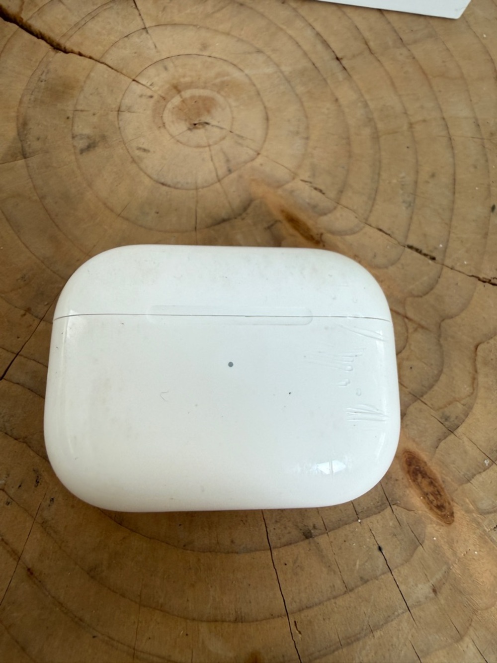 Apple AirPods Pro (1st Gen) Wireless Charging Case White Authentic A2083 A2084 - Picture 7 of 16